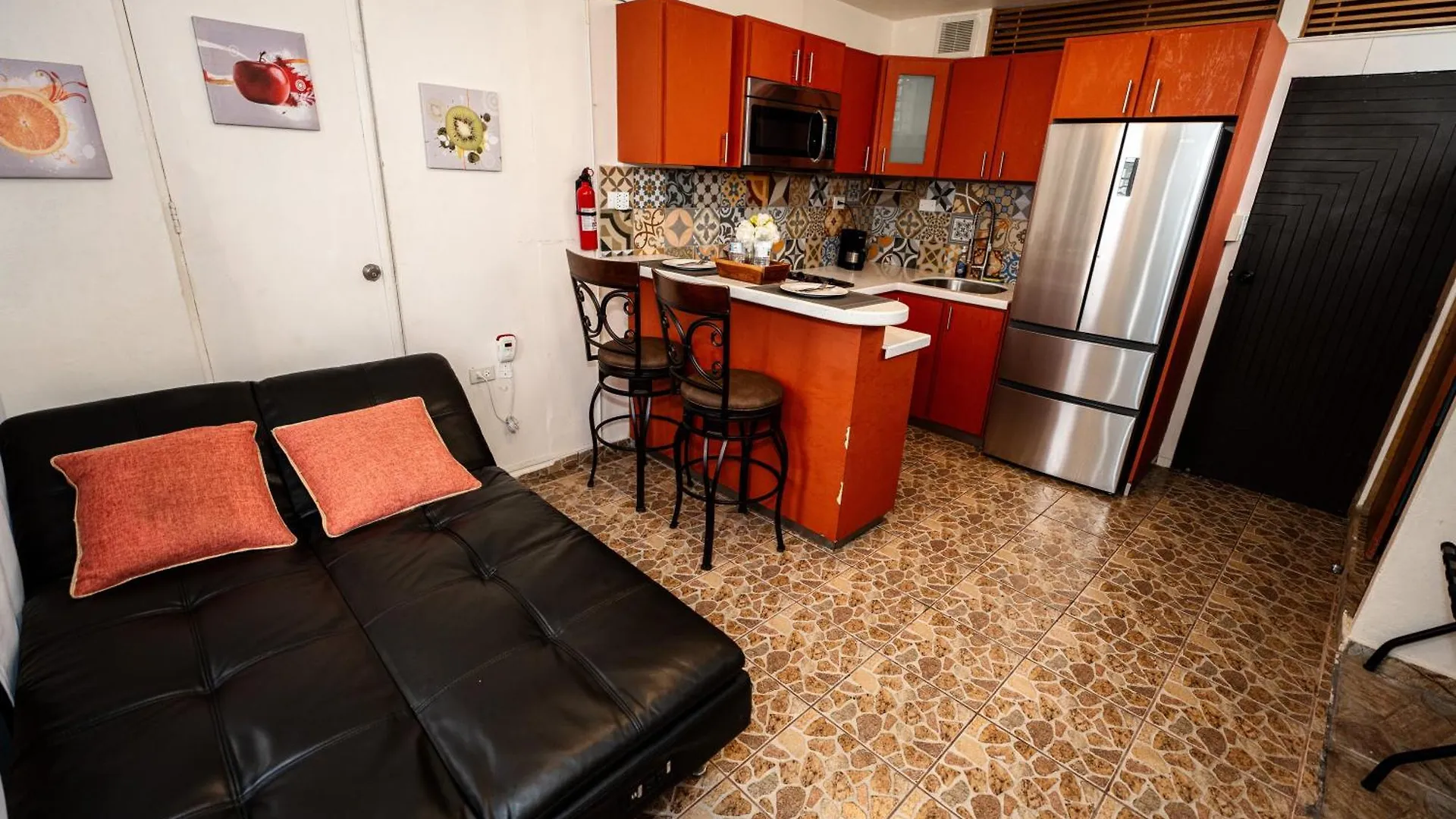 Cozy Studio Retreat With Private Parking And Free Laundry Apartment Ponce 0*,  Puerto Rico